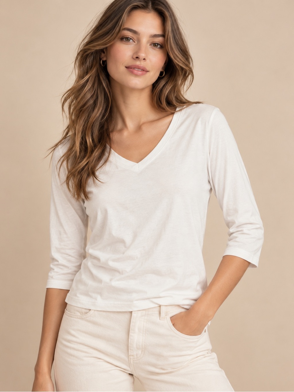 Women's V-Neck 3/4 Sleeve Top in Cream